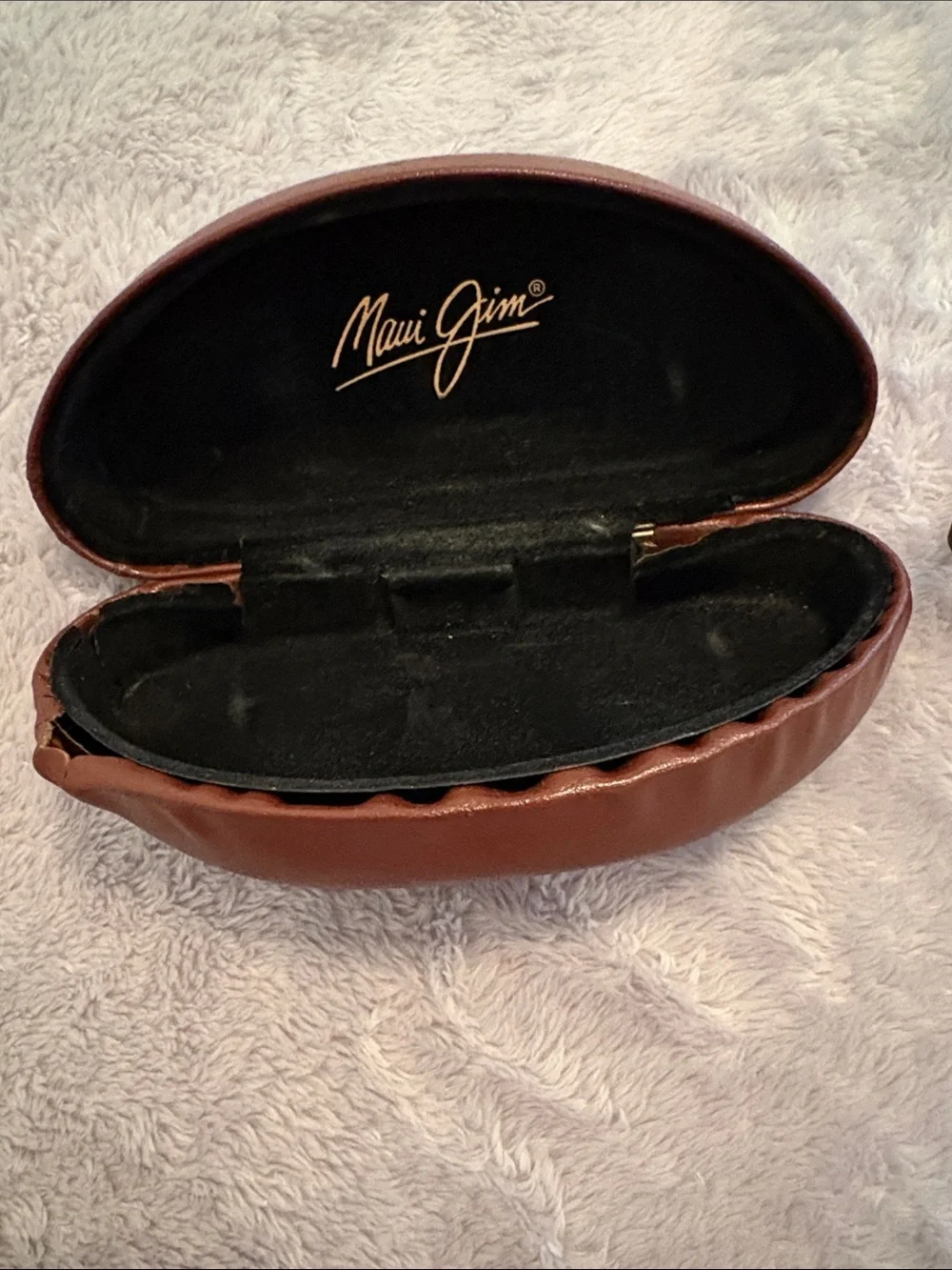 MAUI JIM SUNGLASSES & CASE